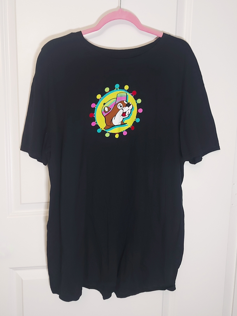 Buc-Ees Black Short Sleeve Graphic T‑Shirt with Colorful Cartoon Logo
